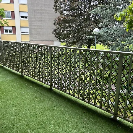 T4 A Voltaire A 10 Mn De Geneve Apartment *